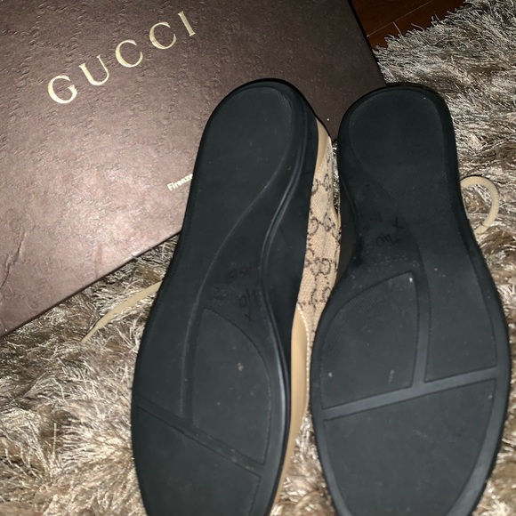 GUCCI - Picture 4 of 4